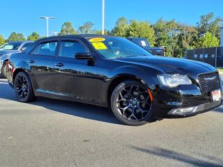 2019 Chrysler 300