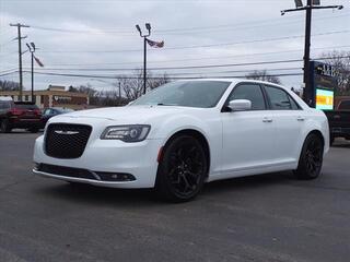 2019 Chrysler 300