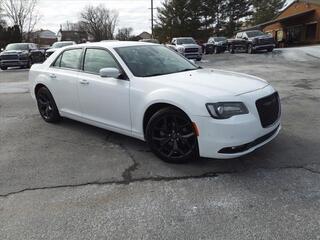 2021 Chrysler 300 for sale in Clarksville TN