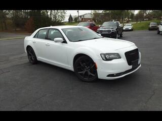 2021 Chrysler 300 for sale in Clarksville TN