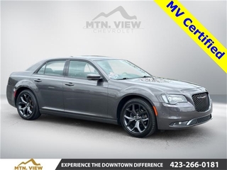 2021 Chrysler 300