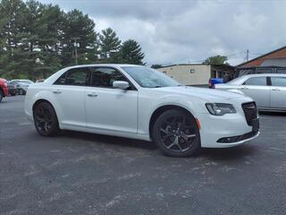 2022 Chrysler 300 for sale in Clarksville TN