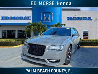 2018 Chrysler 300 for sale in Riviera Beach FL