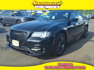 2023 Chrysler 300