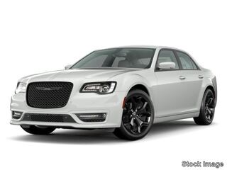 2022 Chrysler 300 for sale in Muncie IN