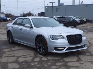 2022 Chrysler 300 for sale in Oak Park MI