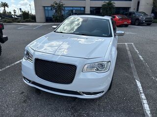 2017 Chrysler 300C