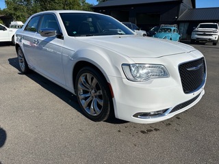 2019 Chrysler 300