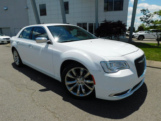 2018 Chrysler 300