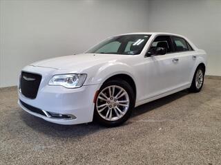 2017 Chrysler 300 for sale in Union City NJ