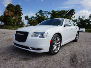 2018 Chrysler 300