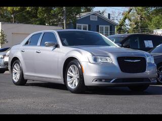 2016 Chrysler 300