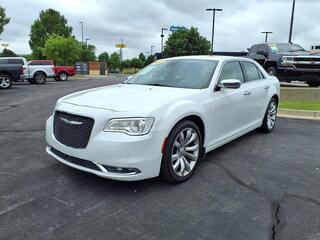 2017 Chrysler 300