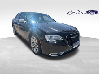 2019 Chrysler 300