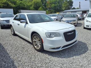 2016 Chrysler 300 for sale in Guthrie KY