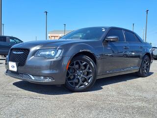 2019 Chrysler 300