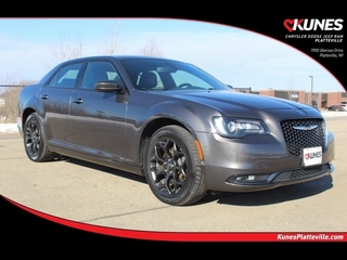 2019 Chrysler 300