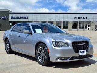 2016 Chrysler 300