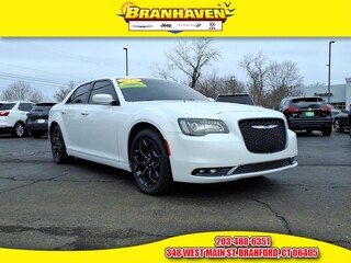 2019 Chrysler 300