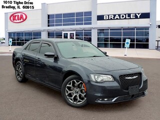 2018 Chrysler 300 for sale in Bradley IL