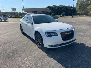 2016 Chrysler 300