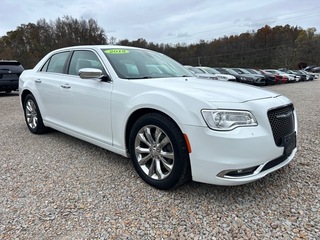2018 Chrysler 300