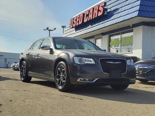 2018 Chrysler 300 for sale in Roseville MI