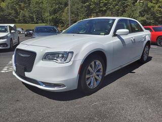 2016 Chrysler 300