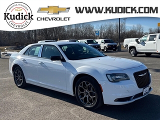 2018 Chrysler 300