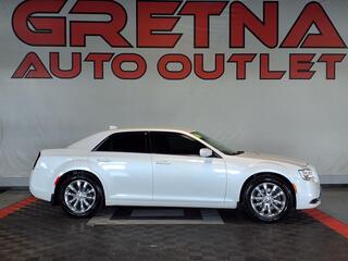 2016 Chrysler 300