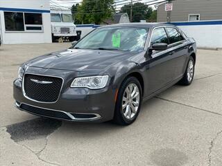 2017 Chrysler 300