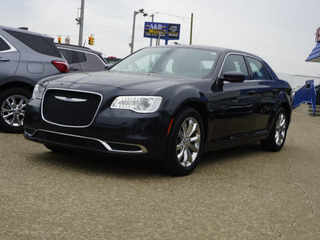 2017 Chrysler 300 for sale in Roseville MI