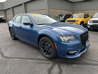 2023 Chrysler 300