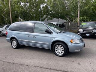 2003 Chrysler Town And Country for sale in Happy Valley OR