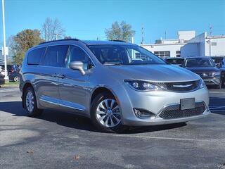 2017 Chrysler Pacifica for sale in Cincinnati OH