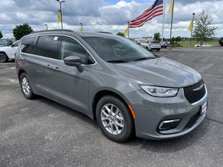 2022 Chrysler Pacifica for sale in Platteville WI
