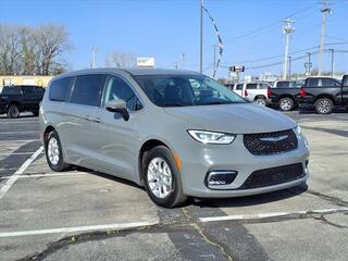 2023 Chrysler Pacifica for sale in Shawnee KS