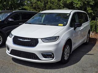 2024 Chrysler Pacifica for sale in Forest City NC
