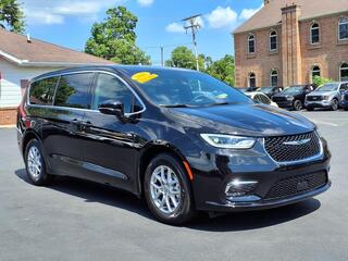2025 Chrysler Pacifica