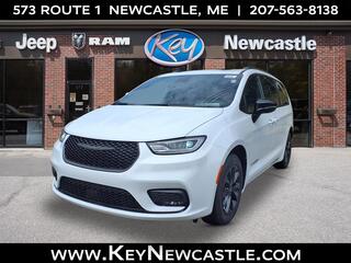 2025 Chrysler Pacifica