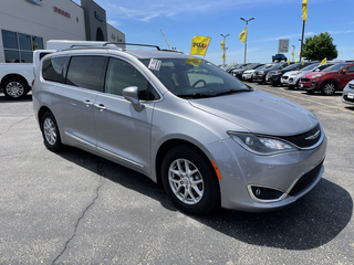 2020 Chrysler Pacifica for sale in Platteville WI