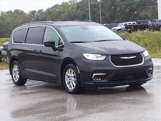 2022 Chrysler Pacifica for sale in Staunton IL