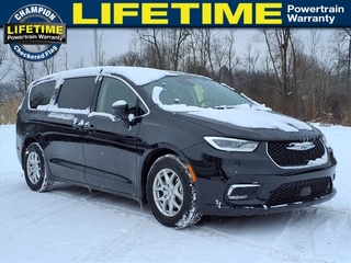 2023 Chrysler Pacifica for sale in Howell MI