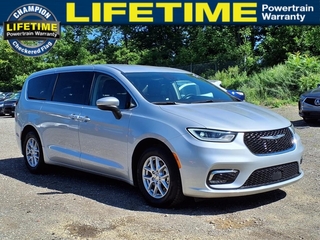 2023 Chrysler Pacifica for sale in Howell MI