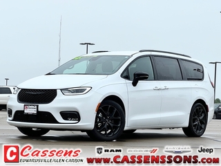 2024 Chrysler Pacifica
