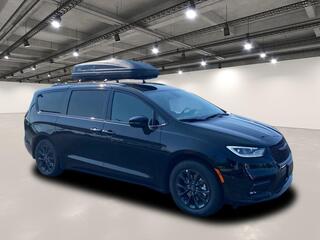 2025 Chrysler Pacifica