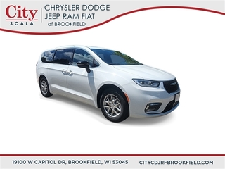 2025 Chrysler Pacifica