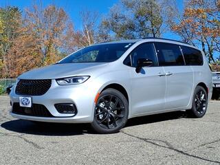 2026 Chrysler Pacifica for sale in Rochester NH