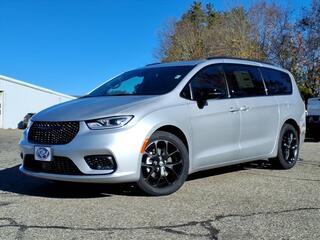 2026 Chrysler Pacifica for sale in Rochester NH