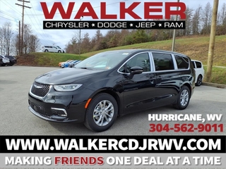 2026 Chrysler Pacifica for sale in Hurricane WV